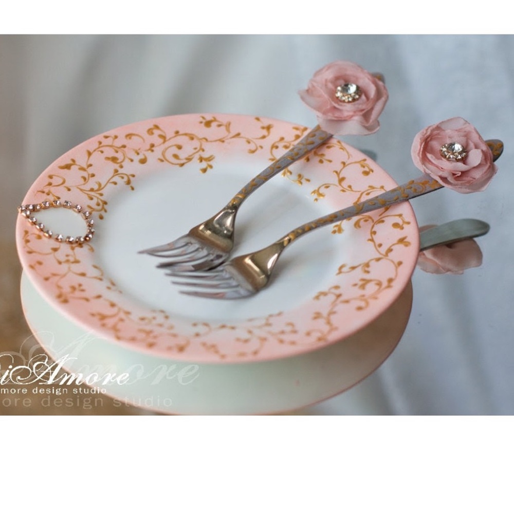 DIAMORE Handmade Blush Floral/Lace Gold Wedding Fork & Plate Set